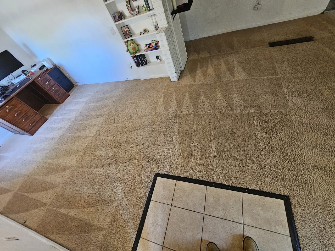 Carpet with buffer triangle lines Pueblo