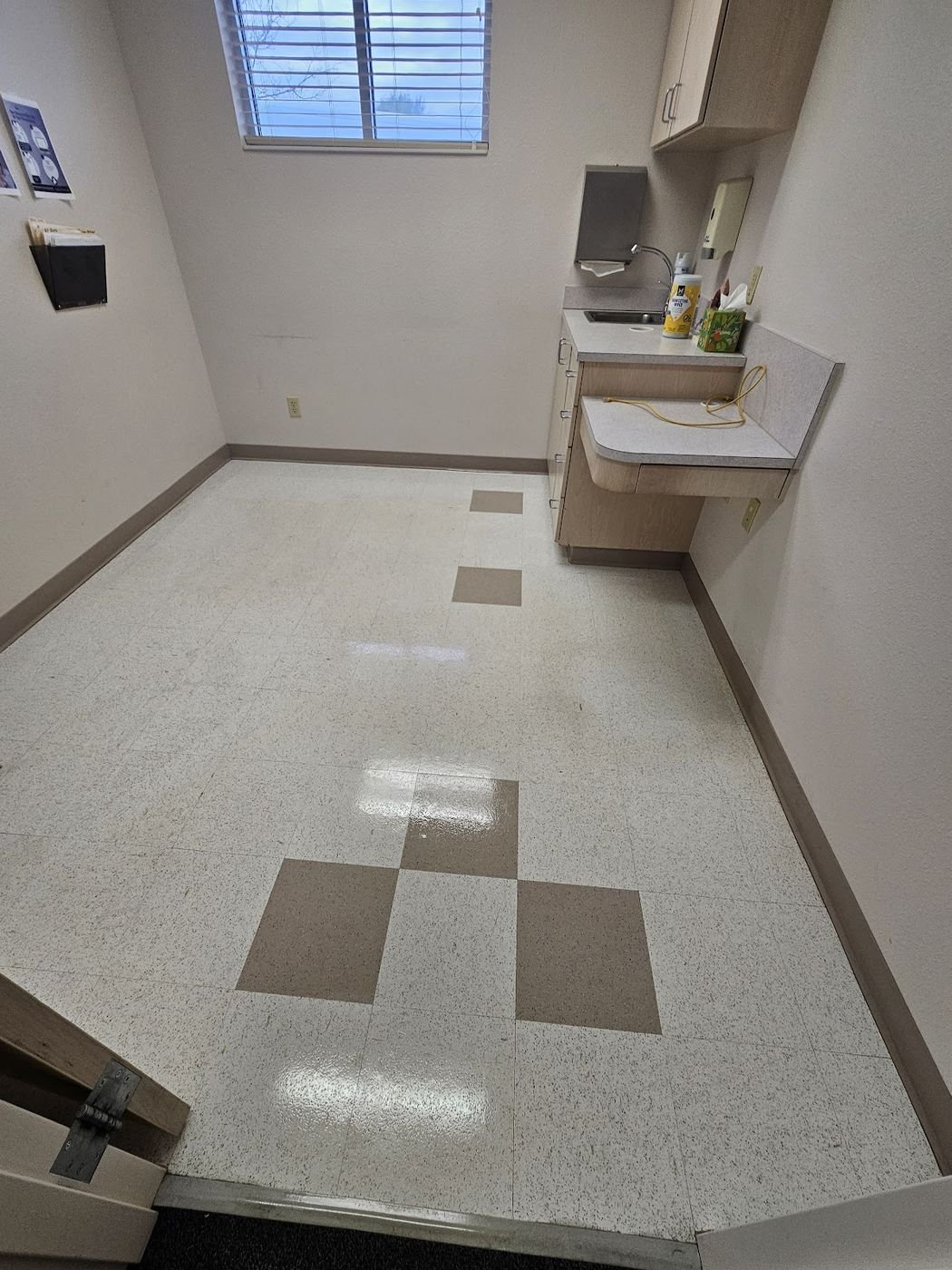 Commercial tile and grout cleaning Pueblo CO